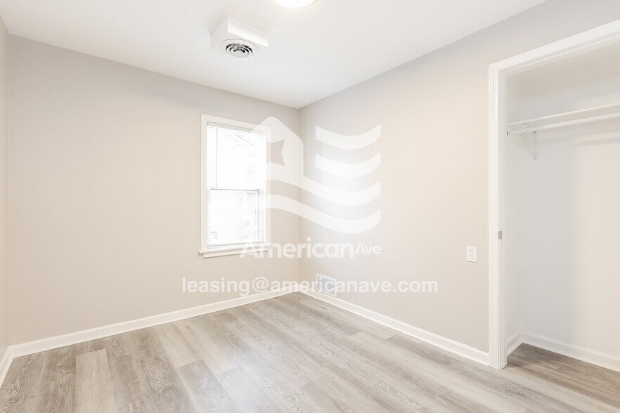 Building Photo - 77 Eastlawn Dr