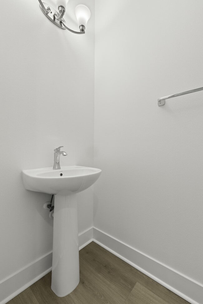 Building Photo - 5143 Beckman Ter