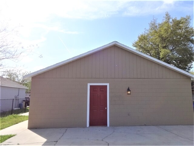 Building Photo - 1431 Londra Ln