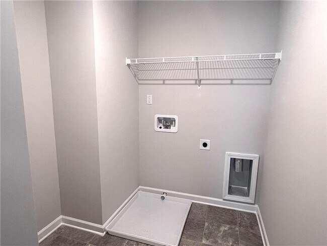 Building Photo - 4385 Easter Lily Ave