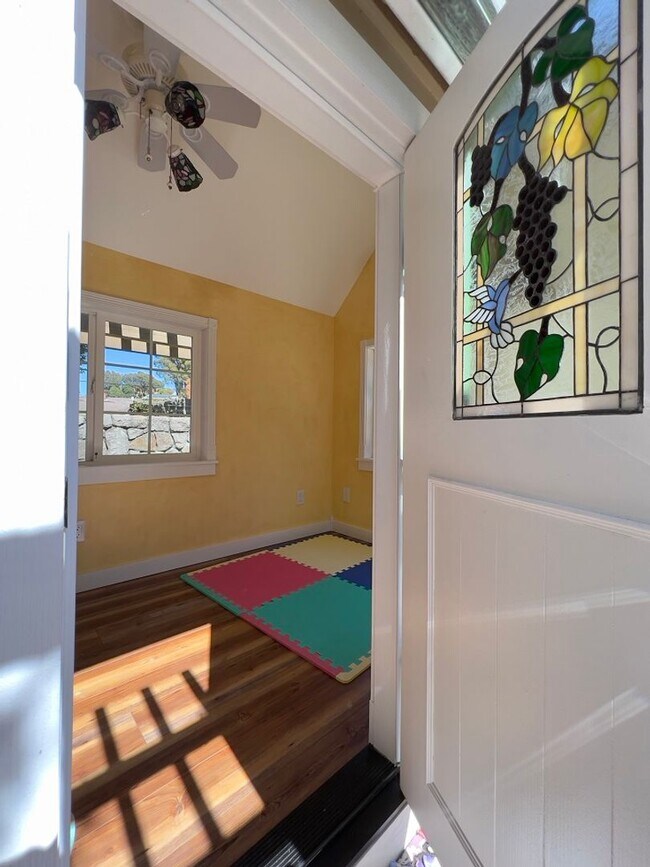 Building Photo - Stunning Single Level Browns Valley Home