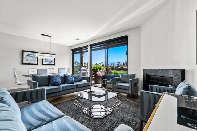 Building Photo - 38101 Crocus Ln