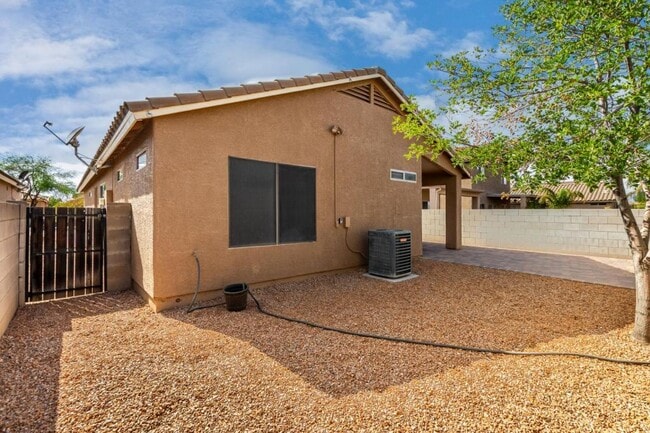 Building Photo - 8431 S Egyptian Dr