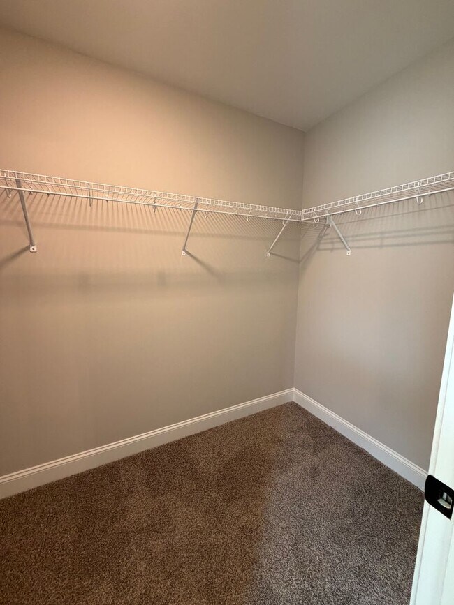 Building Photo - 1713 Golf Club Ln NW
