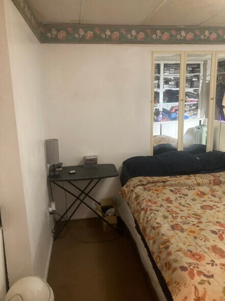 Full size bed, table, mirror, BDRM - 764 Lenore Ln