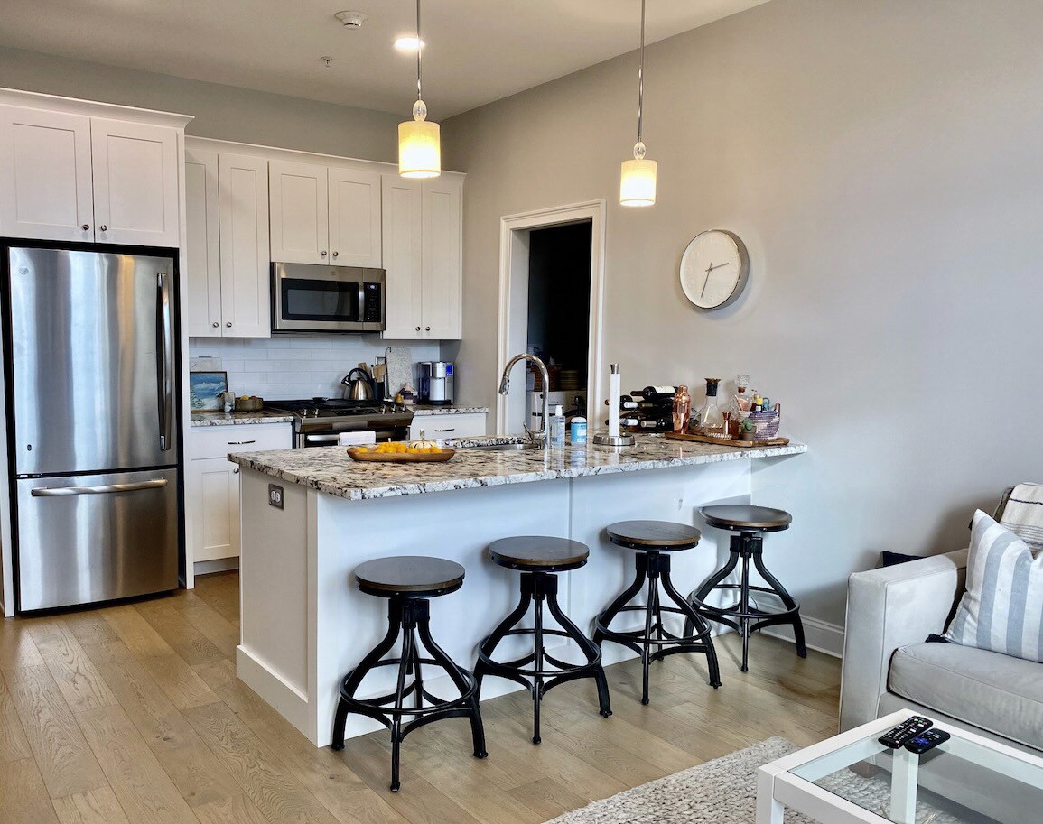 kitchen - 77 Van Dam St