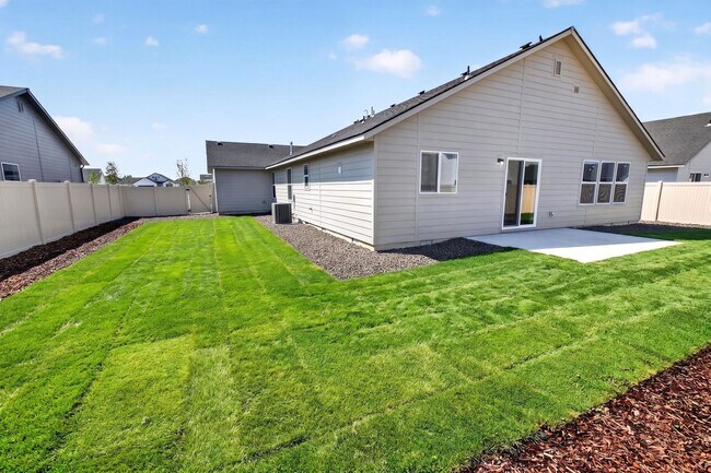 Building Photo - Brand New 4BR/2BA Single-Level Nampa Home with 3-Car Garage!