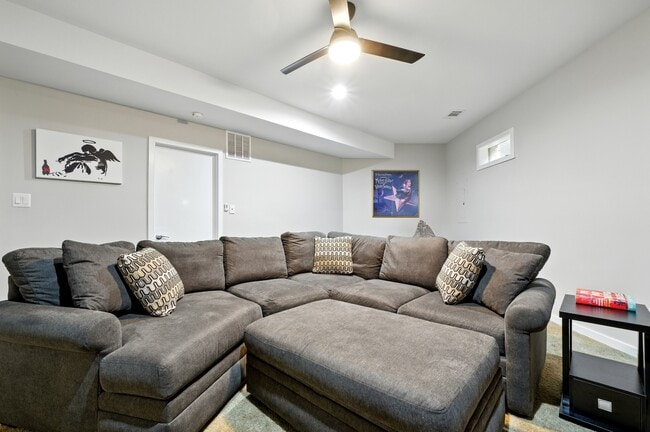 Building Photo - 10903 Whiterim Dr