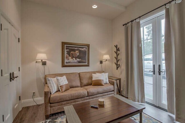 Building Photo - Winter Rental