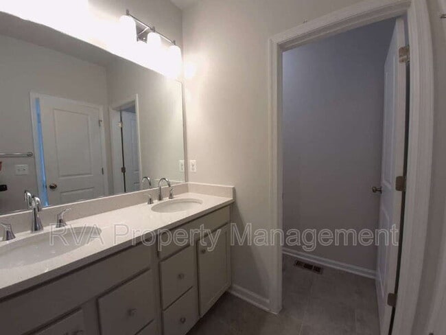 Building Photo - 13243 Garland Ln