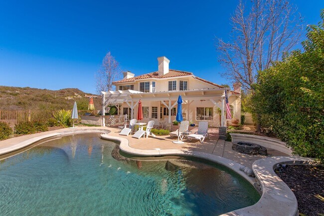 Building Photo - 2663 Yellowwood Dr
