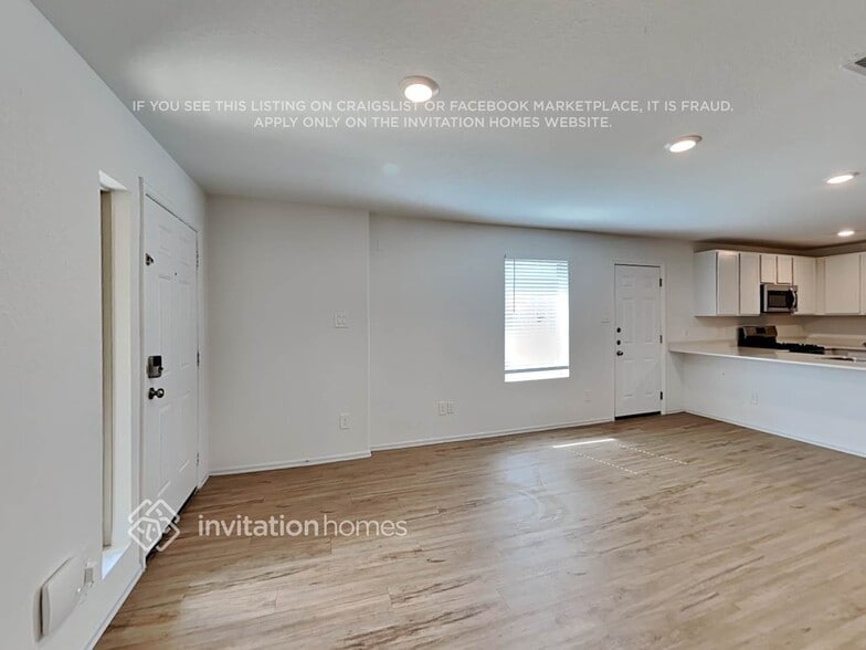 Building Photo - 18823 Charter Elm Dr