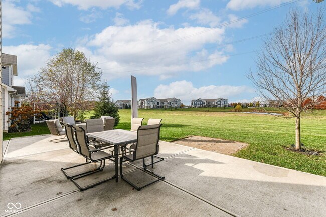 Building Photo - 6252 Sugar Maple Dr