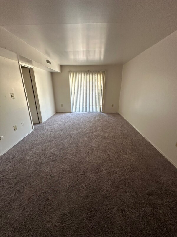 Building Photo - 1903 Country Ln