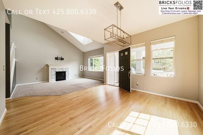 Building Photo - Spacious Home For Rent in Crosswater, Lake...