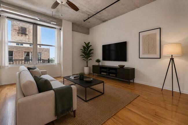 Building Photo - 6 S Laflin St
