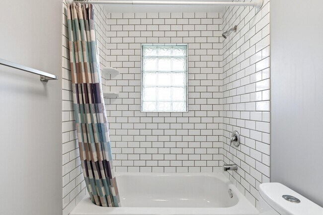 Building Photo - 6479 Karl Rd