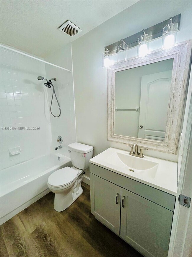 Building Photo - 17767 SW 144th Ave