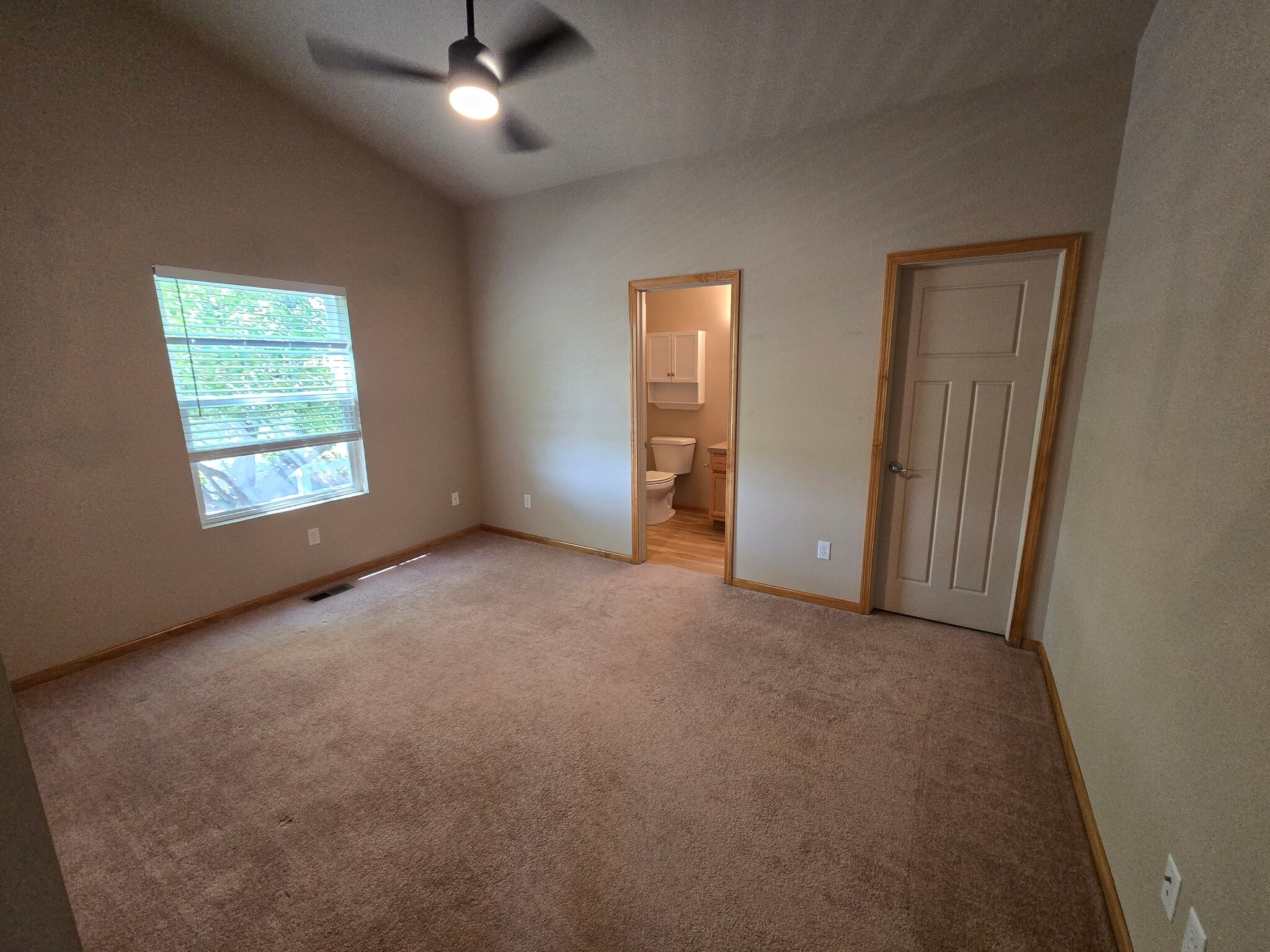 Building Photo - 2203 Marshfield Ln