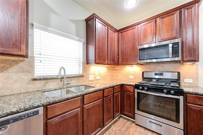 Building Photo - 10759 Ocelot Ln