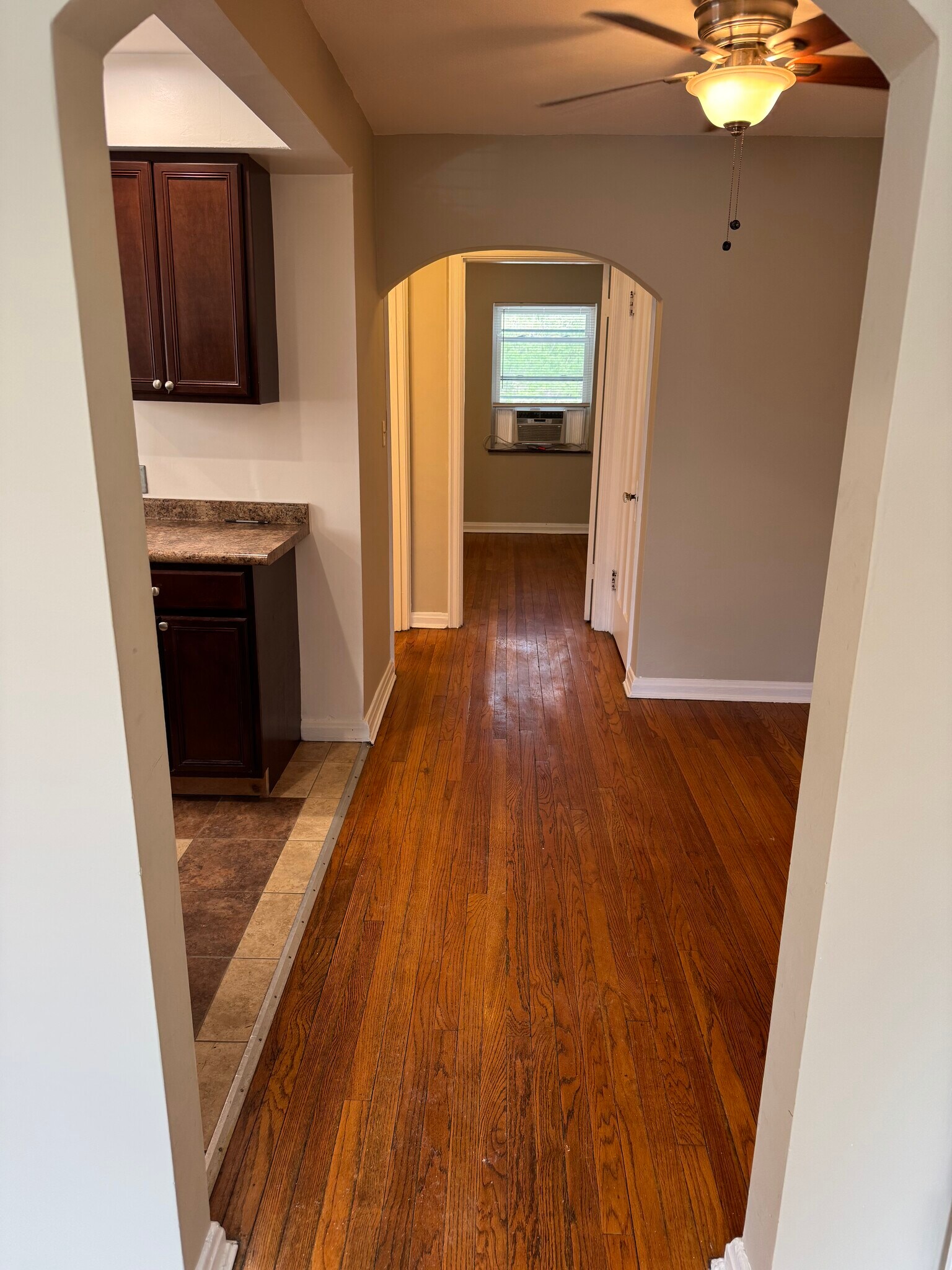 Building Photo - 2822 Lawndale Ave