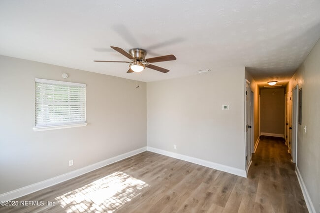 Building Photo - 9412 Norfolk Blvd