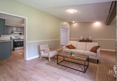 Building Photo - 4419 New Kings Bridge Rd