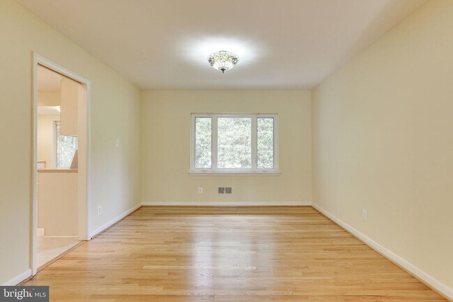 Building Photo - 6500 Wilson Ln