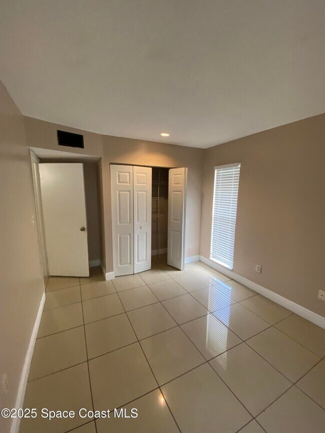 Building Photo - 2014 Port Malabar Blvd NE