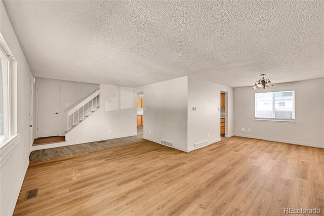 Building Photo - 2112 Spencer St