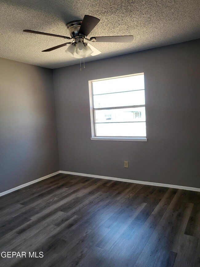 Building Photo - 3012 Roy Pace Dr