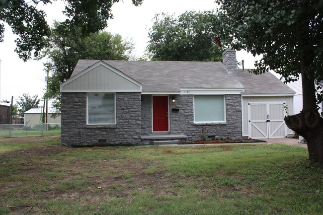 Building Photo - Updated 3 bedroom in Midtown!