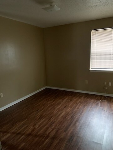 Building Photo - 4465 Sumners Wells Rd