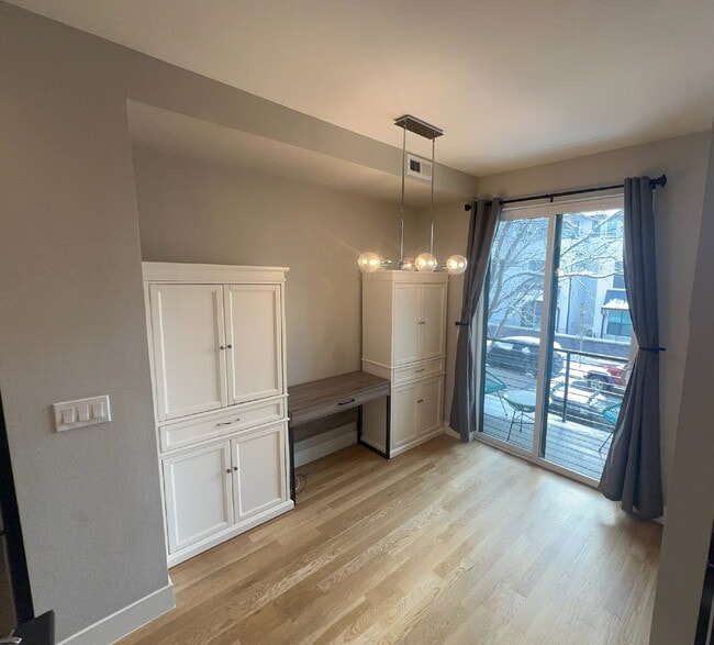 Building Photo - 3822 Zenobia St