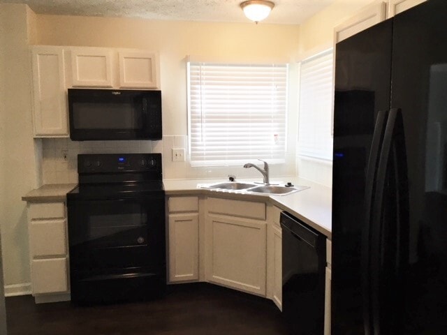 Building Photo - 7180 Sweet Meadow Dr