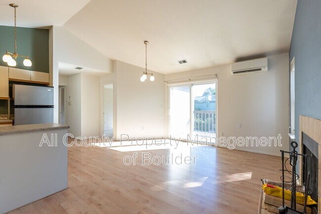 Building Photo - 5550 Stonewall Pl