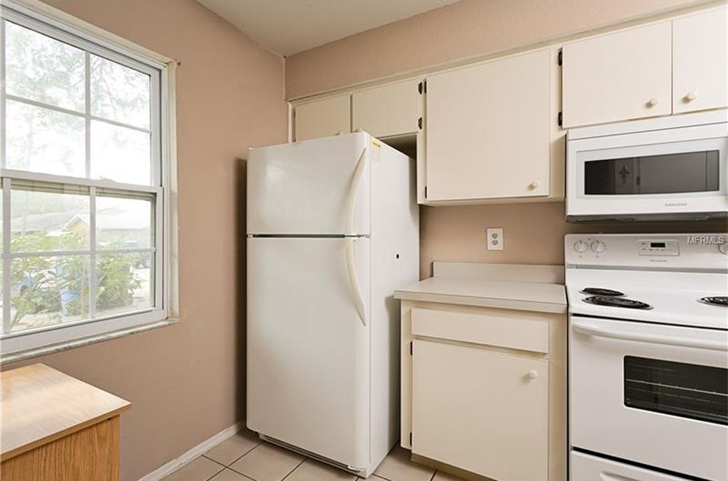 Building Photo - 7617 tamarind ave