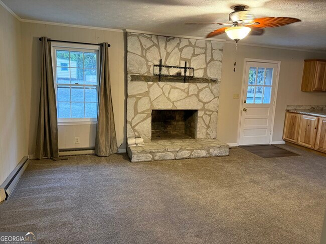 Building Photo - 341 Sanders-Davis Rd