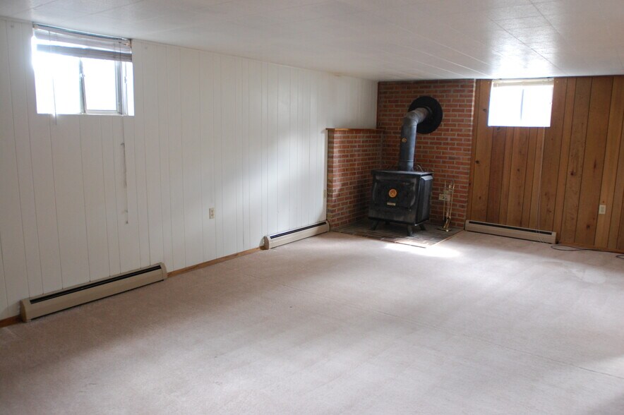 Building Photo - 5575 Sheridan Lake Rd