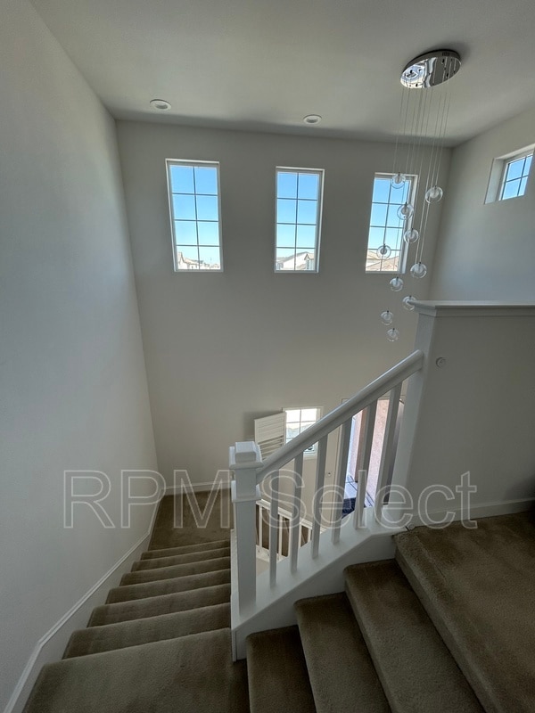 Building Photo - 772 Carnation Dr