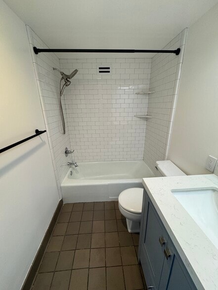 Newly remodeled bathroom - 1502 S Boulder Ave