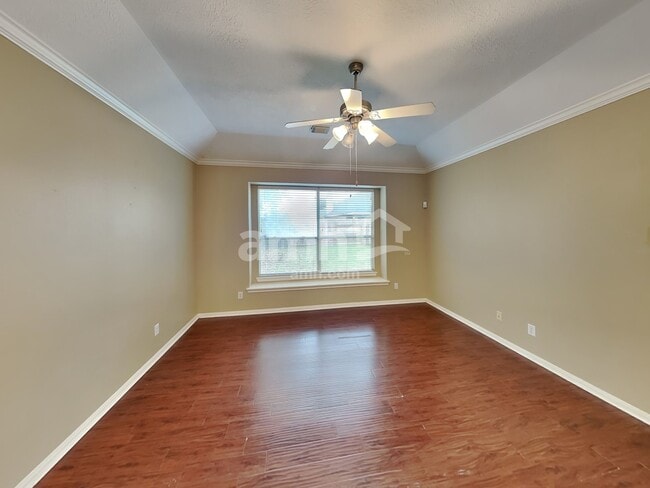 Building Photo - 25118 Auburn Terrace Dr