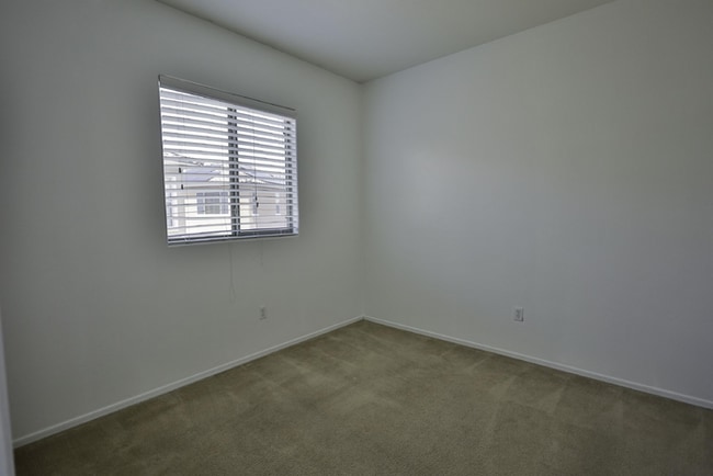 Building Photo - $500.00 OFF FIRST MONTH RENT!!!! NORTH RANCHO SAHUARITA!!!!!!!!!