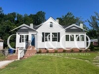 Building Photo - Spacious 3 bedroom home now available in Spartanburg!