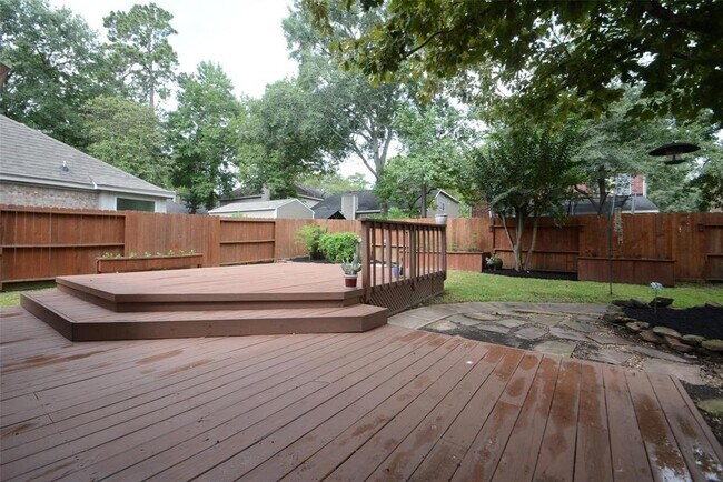 Building Photo - 5327 Willow Knoll Ct