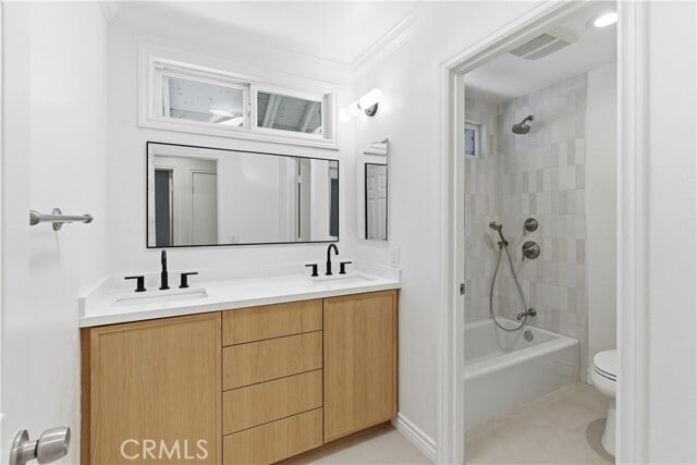 Building Photo - 9582 Pettswood Dr