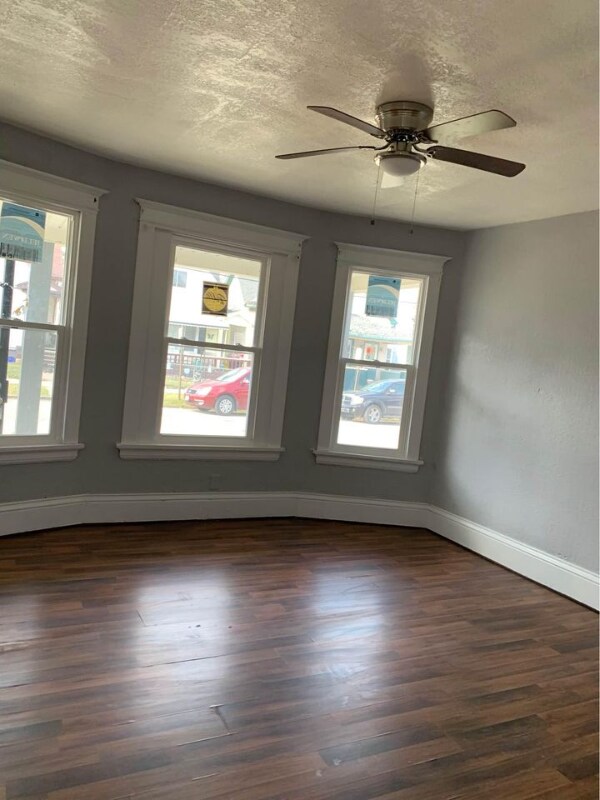 Building Photo - 333 Chapin St