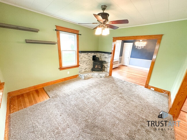 Building Photo - 4 Bedroom house in Foxchase area of North ...