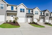 Building Photo - 124 S 711