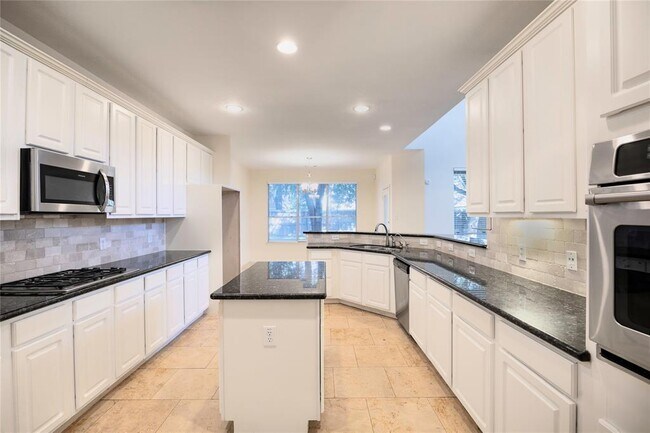 Building Photo - 2327 Centerbrook Ln